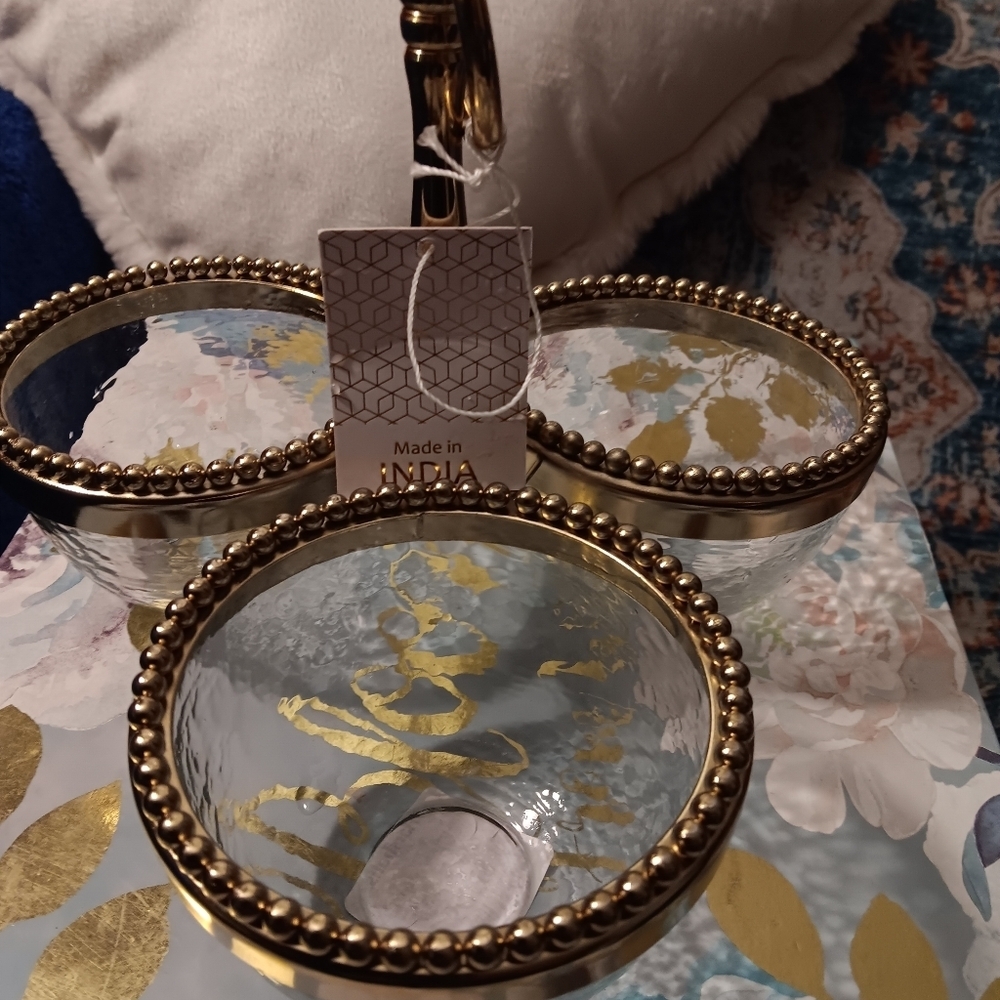 Elegant Gold and Glass Serving Stand - Picture 3 of 5